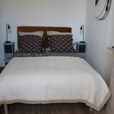 Residence Esmeralda Meuble De Tourisme 3 Etoiles โรชฟอร์ ภายนอก รูปภาพ